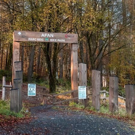 Norton Terrace Charming Home In The Beautiful Afan Forest By Staystaycations ポート・タルボット エクステリア 写真