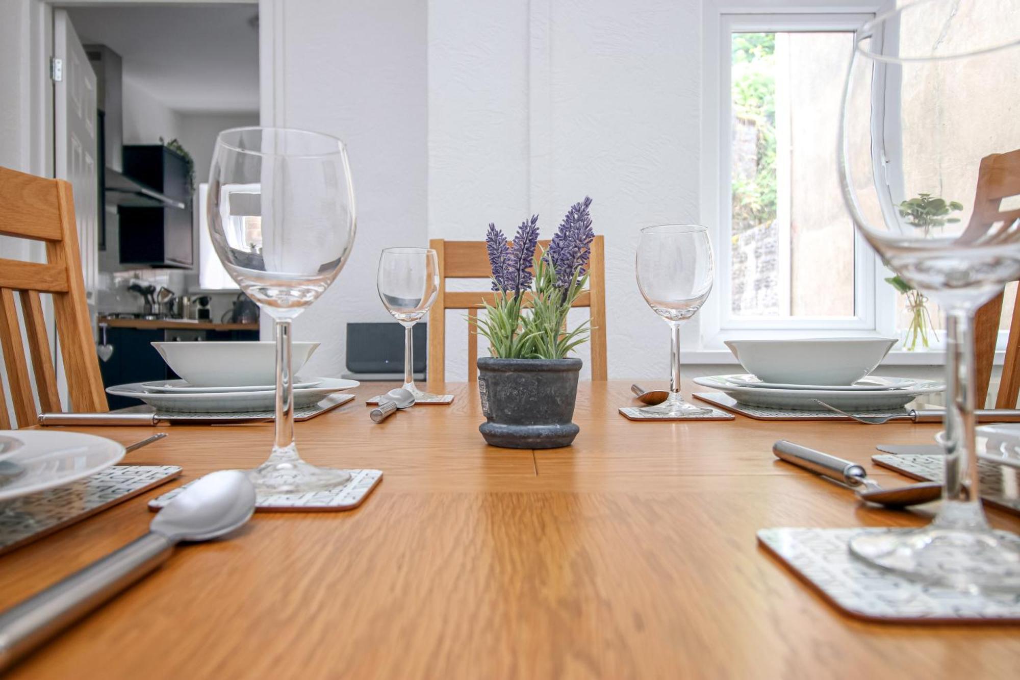 Norton Terrace Charming Home In The Beautiful Afan Forest By Staystaycations ポート・タルボット エクステリア 写真