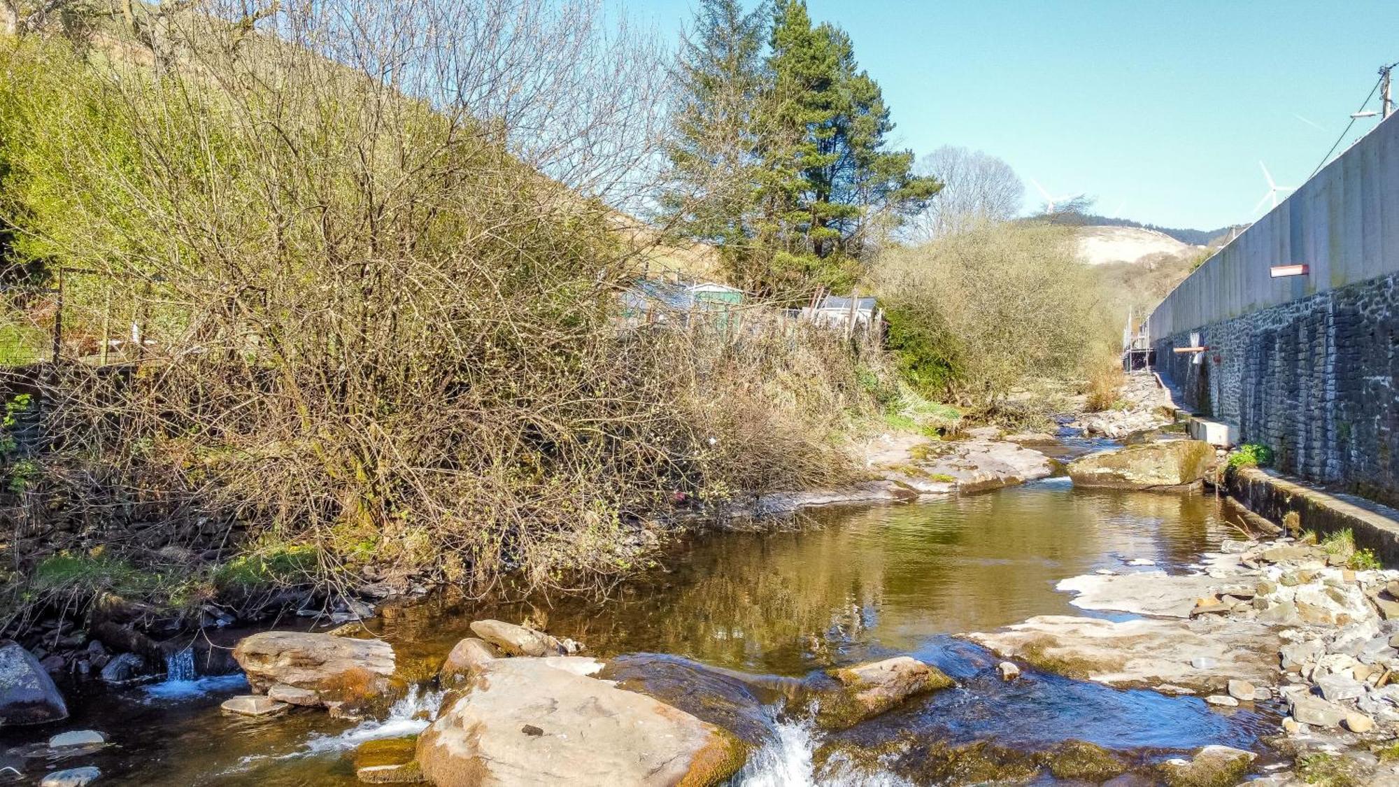 Norton Terrace Charming Home In The Beautiful Afan Forest By Staystaycations ポート・タルボット エクステリア 写真